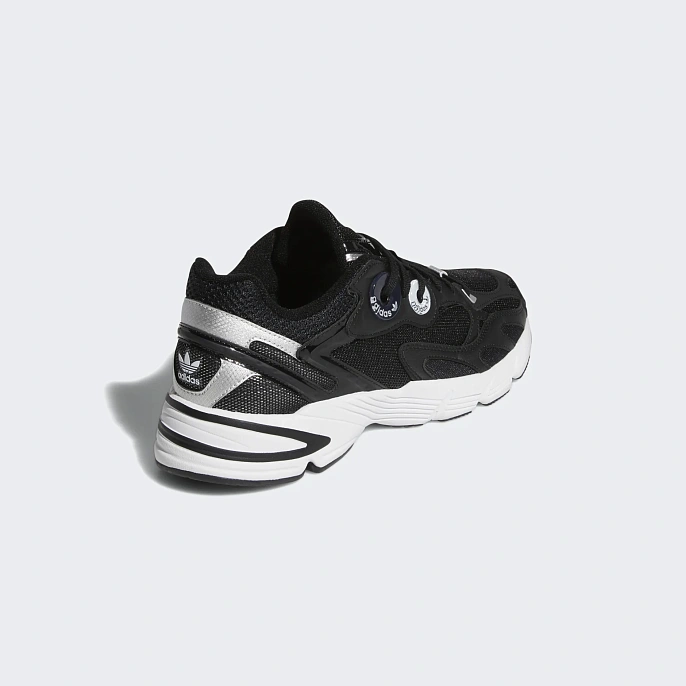 Кроссовки женские adidas Originals Astir Core Black/Core Black/Cloud White